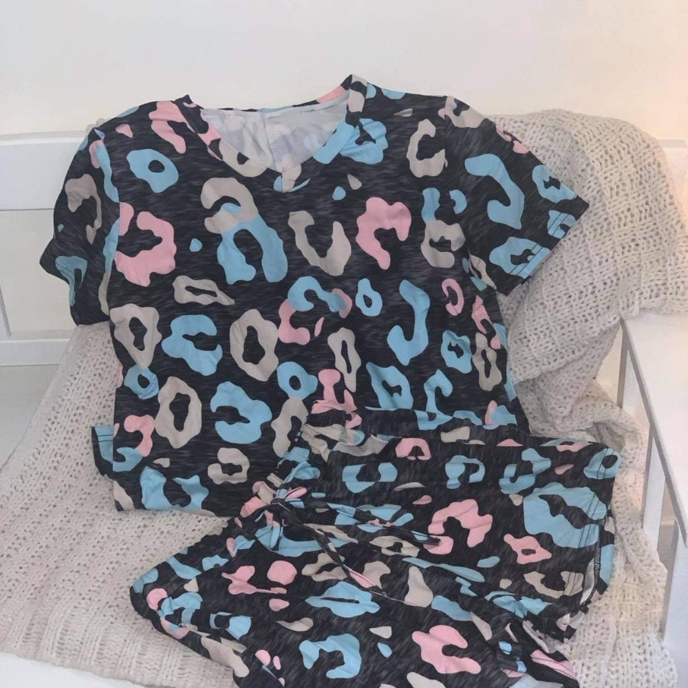 Leopard 2 Piece Set
